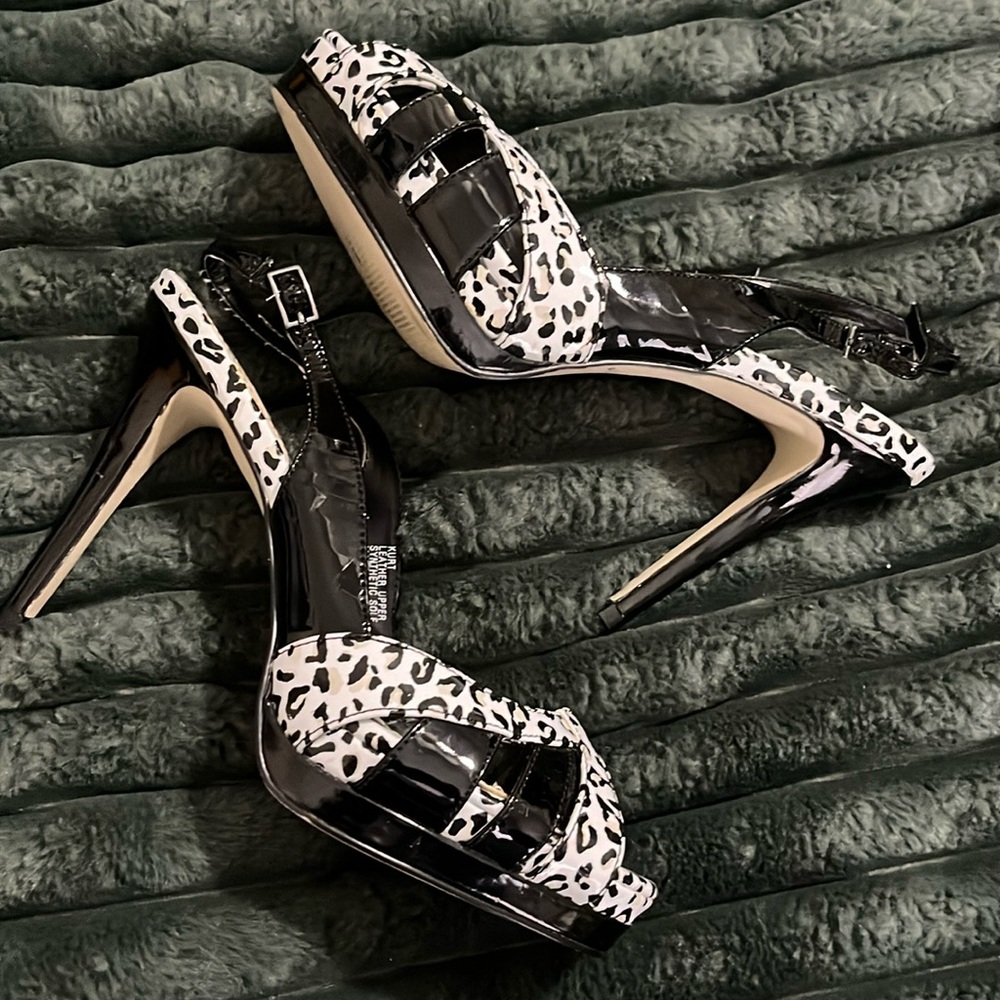 White House Black Market Kurt Slingback Heels Shoes Animal Print Leopard.